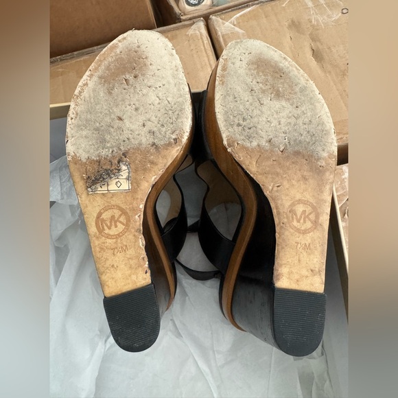 Michael Kors, Josephine wedge size 7.5 - Picture 6 of 7